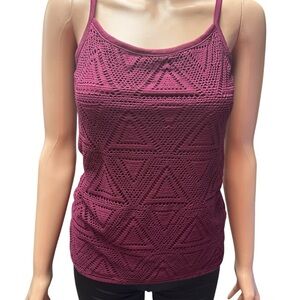 Vanity - EC - Vintage Women's Burgundy Crochet Tank Top